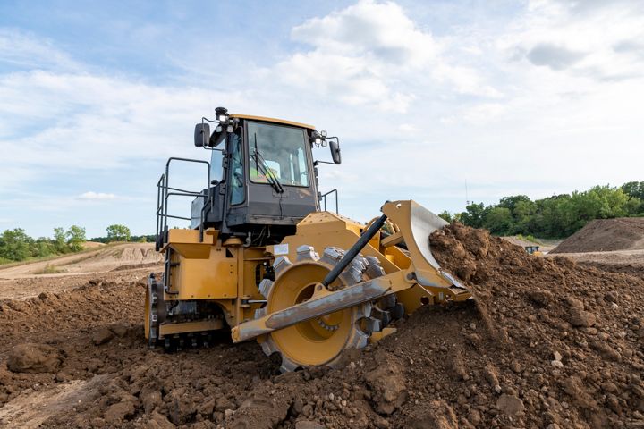 Compactador de Suelos 815