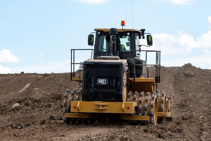 Compactador de Suelos 815