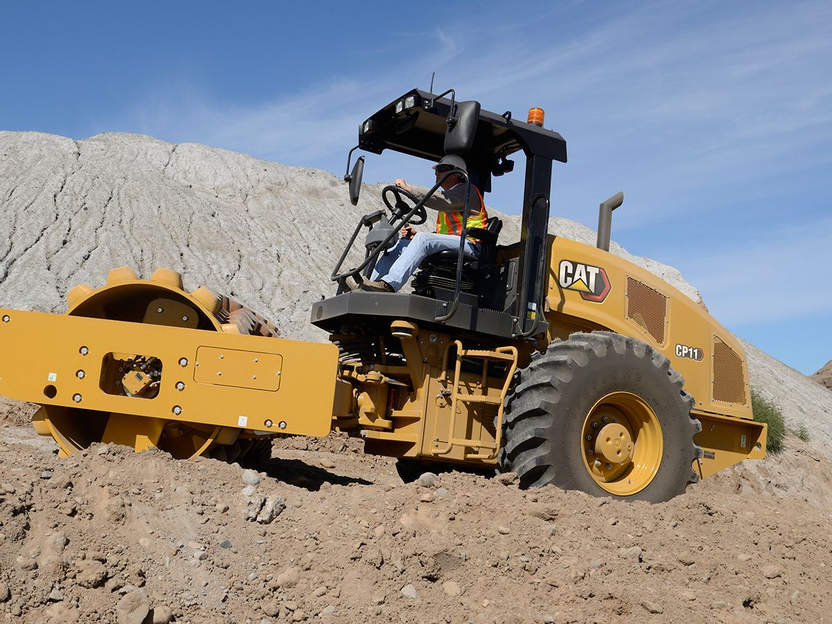 Compactador de Suelos Vibratorio CP11
